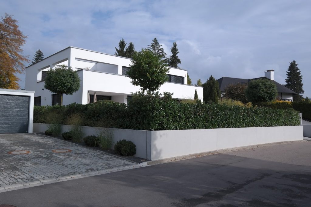 Wohnbau – modernes Wohnhaus mit Flachdach